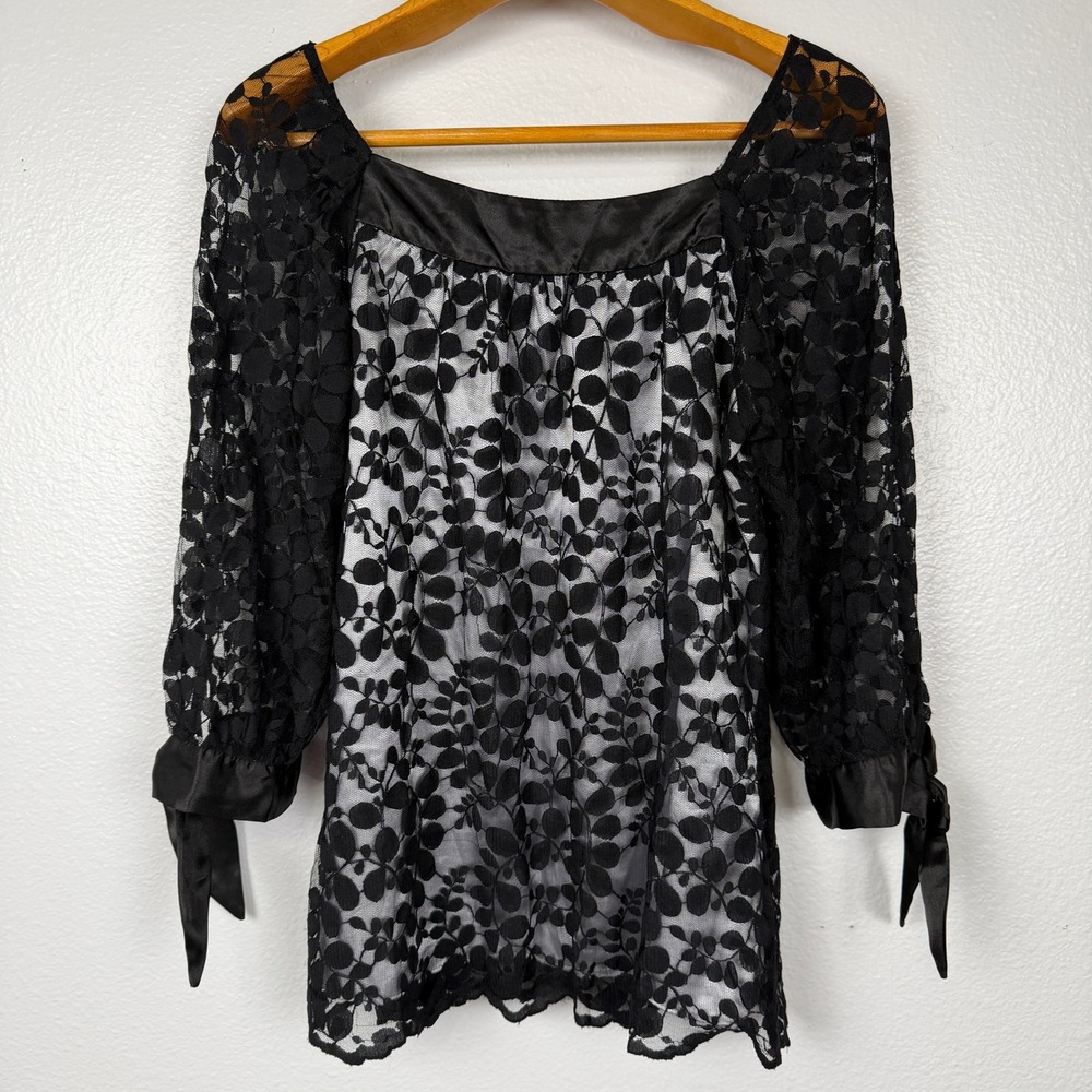 Vintage M Kalan Black Floral Lace Blouse Small Square Neck Satin Bow Cuffs